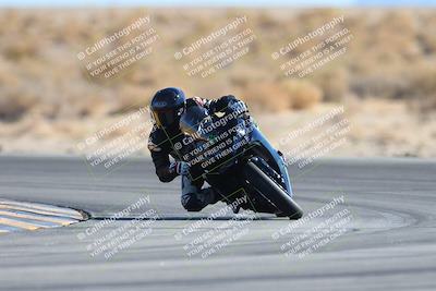 media/Jan-10-2025-CVMA Friday Practice (Fri) [[489e0da257]]/Group 4 and Trackday/Session 4 (Turn 16)/